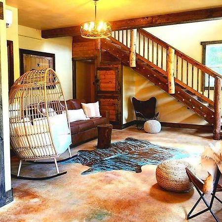 Waterfront Houston Hide Out In A Magical Forest 월러 외부 사진
