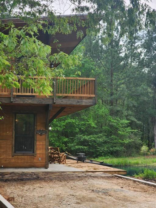 Waterfront Houston Hide Out In A Magical Forest 월러 외부 사진