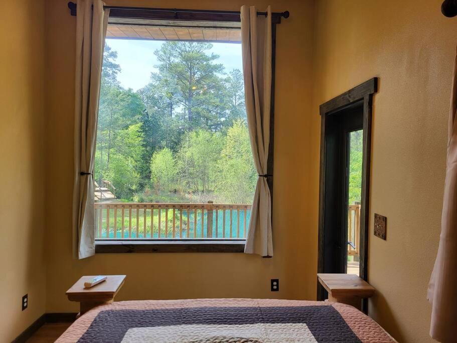 Waterfront Houston Hide Out In A Magical Forest 월러 외부 사진