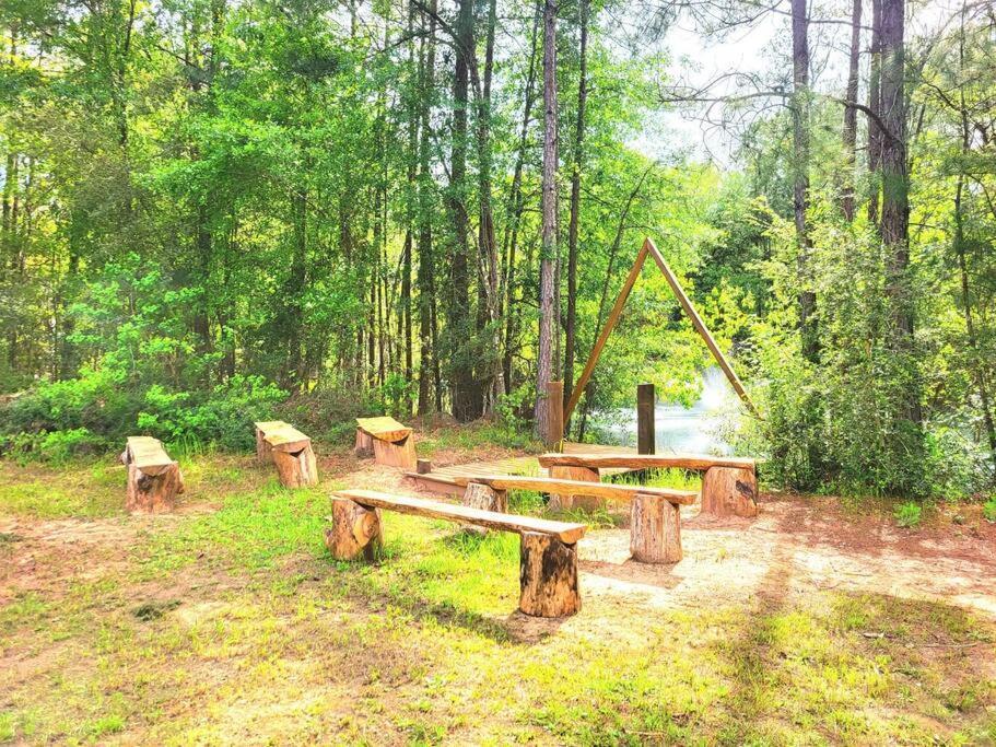 Waterfront Houston Hide Out In A Magical Forest 월러 외부 사진